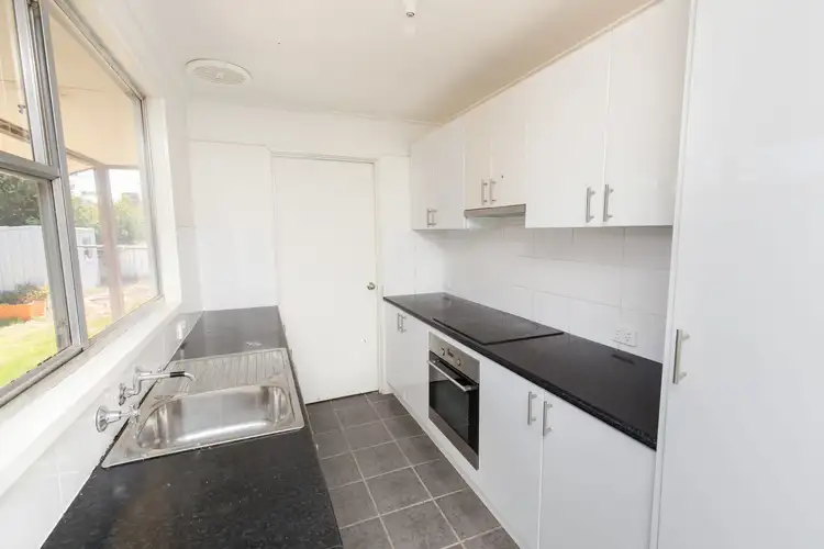 Fifth view of Homely house listing, 28 Birralee Avenue, Mildura VIC 3500