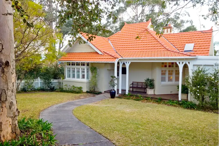 9 Shirley Road, Roseville NSW 2069