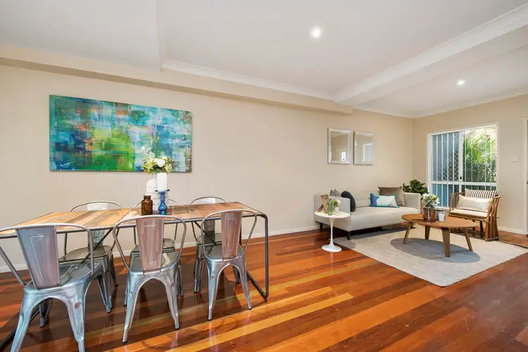 2/17 Denman Street, Greenslopes QLD 4120