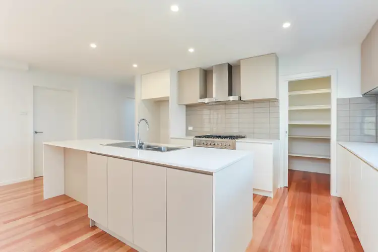 Second view of Homely house listing, 3 Pindan Court, Mount Waverley VIC 3149