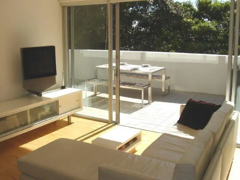 Main view of Homely apartment listing, 21/6 Greenknowe Avenue, Elizabeth Bay NSW 2011