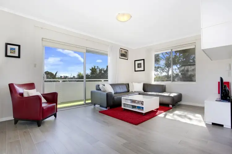 Main view of Homely unit listing, 2/2 Roberts Avenue, Randwick NSW 2031