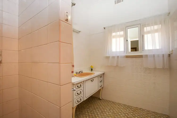 Sixth view of Homely house listing, 140 Purinuan Road, Reservoir VIC 3073