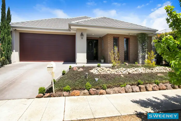 58 Kororoit Approach, Caroline Springs VIC 3023
