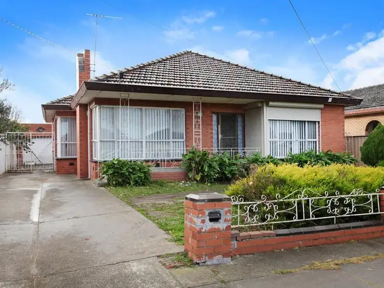 130 Main Road East, St Albans VIC 3021