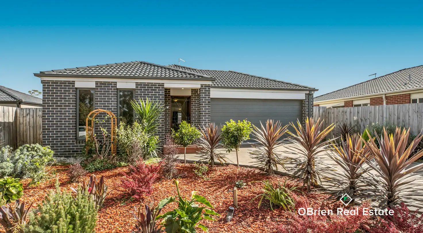 Main view of Homely house listing, 8 Albany Crescent, Pakenham VIC 3810