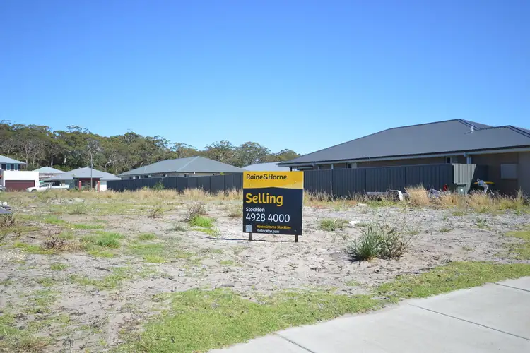 81 Seaside Boulevard