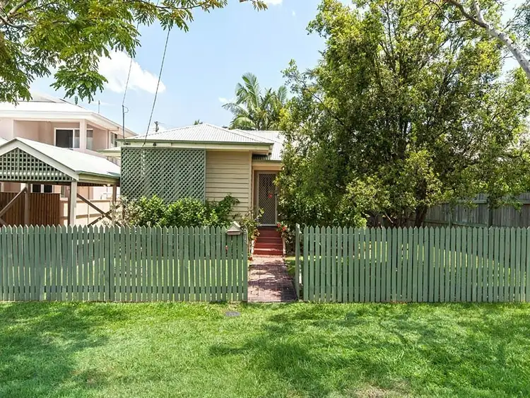 91 Strong Avenue, Graceville QLD 4075