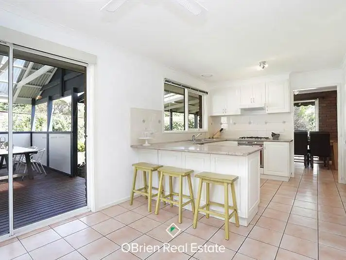 Fourth view of Homely house listing, 1 Heyington Court, Somerville VIC 3912
