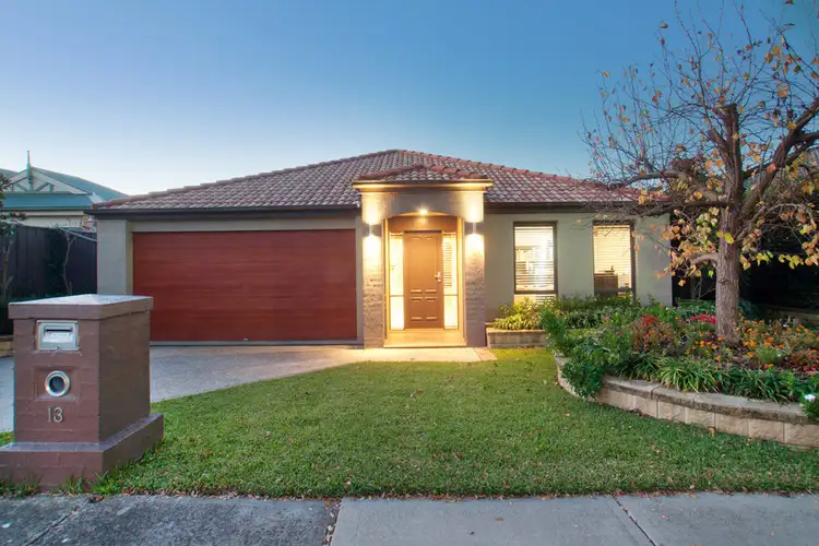 13 The Oval Way, Berwick VIC 3806