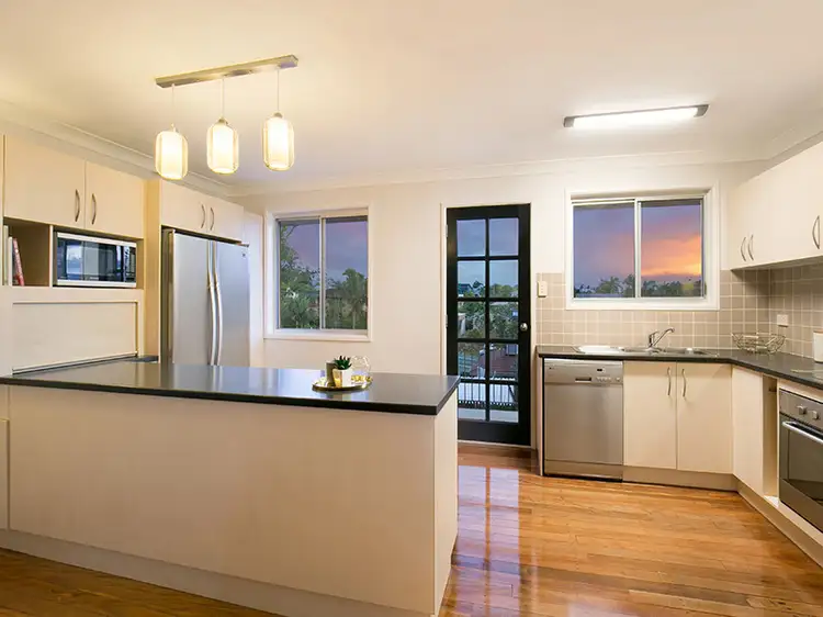 74 Belinda Crescent, Springwood QLD 4127