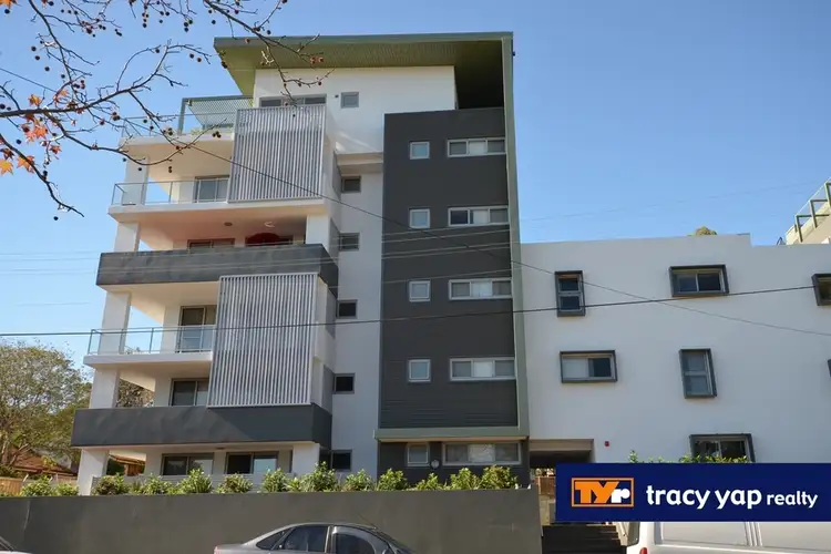 18/1-11 Donald Street, Carlingford NSW 2118
