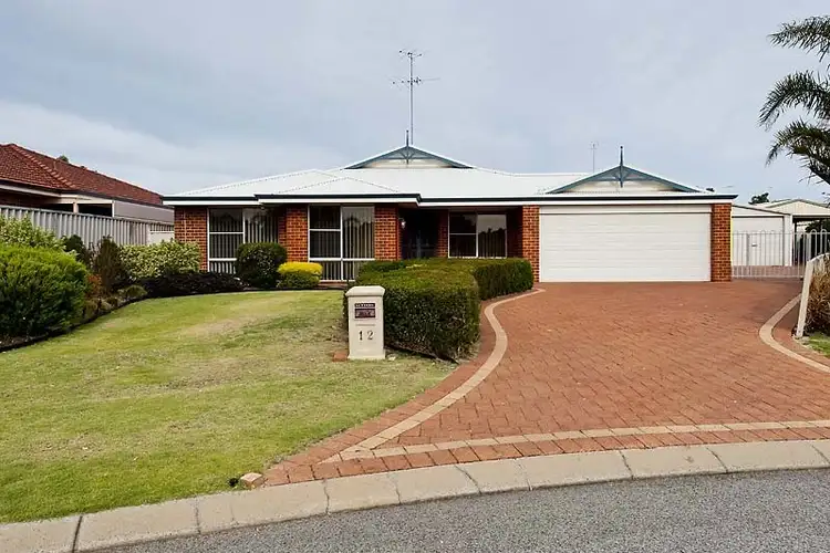 12 Lilac Green, Halls Head WA 6210