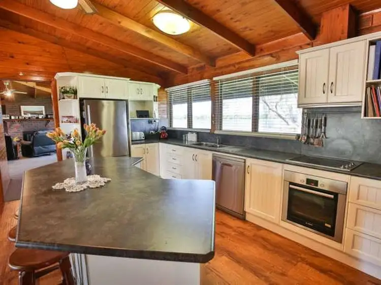 Fifth view of Homely house listing, 37 Cootamundra Avenue, Red Cliffs VIC 3496