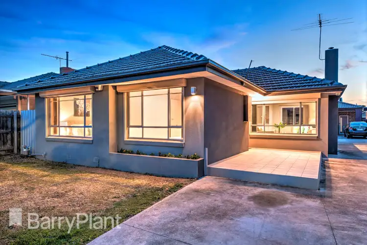 1/11 Luxford Street, St Albans VIC 3021