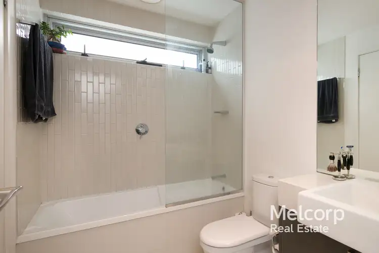 Fourth view of Homely unit listing, 3305/8 Franklin Street, Melbourne VIC 3000