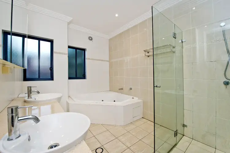 Sixth view of Homely apartment listing, 2/55 Birriga Road, Bellevue Hill NSW 2023