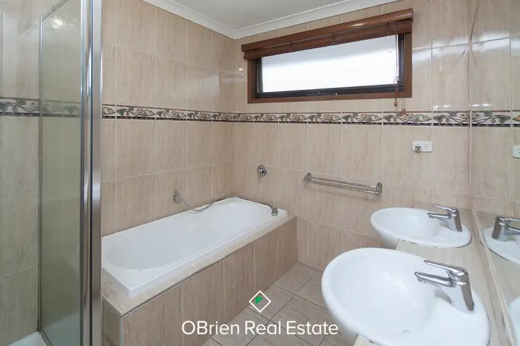 Sixth view of Homely house listing, 7 Wakefield Court, Cranbourne North VIC 3977