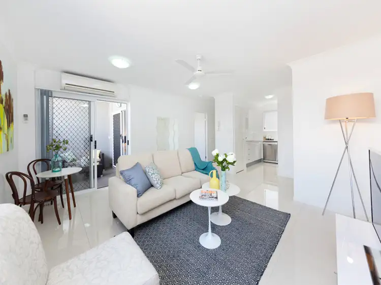 2/16 Yeronga Street, Yeronga QLD 4104