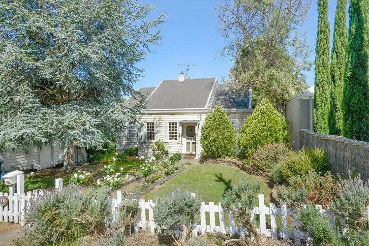 12 Field Avenue, Victor Harbor SA 5211
