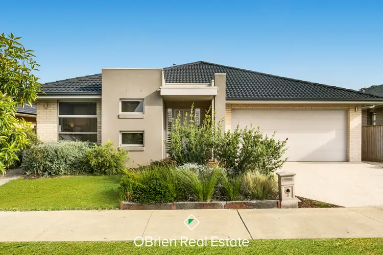 8 Torrens Terrace, Sandhurst VIC 3977