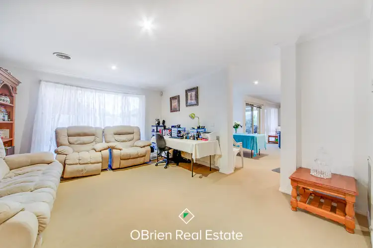 Third view of Homely house listing, 3 Kingfisher Court, Pakenham VIC 3810