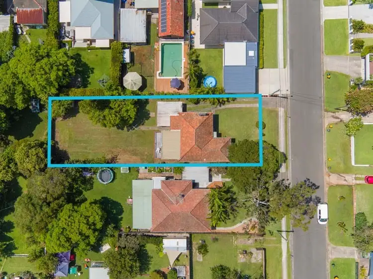 Fifth view of Homely house listing, 34 Montauban Avenue, Seaforth NSW 2092