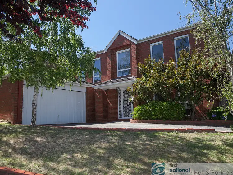 23 Maryrose Crescent, Endeavour Hills VIC 3802