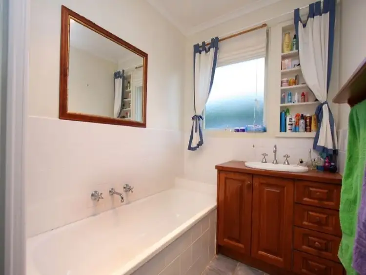 Fifth view of Homely house listing, 33 Pembroke Drive, Somerville VIC 3912