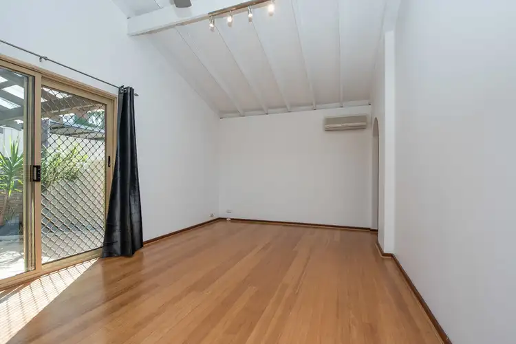 Fifth view of Homely villa listing, 4/13 Colin Road, Scarborough WA 6019