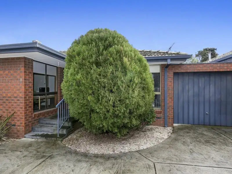 Main view of Homely unit listing, 2/16 O'connell Street, Kingsbury VIC 3083