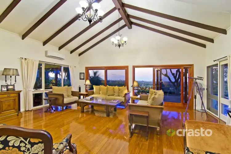 8 Earle Court, Tallai QLD 4213