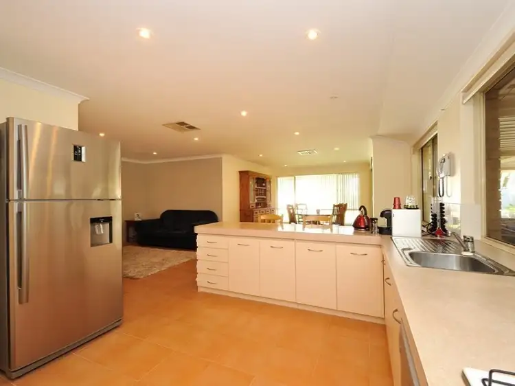 Fifth view of Homely house listing, 8 Inverness Court, Cooloongup WA 6168