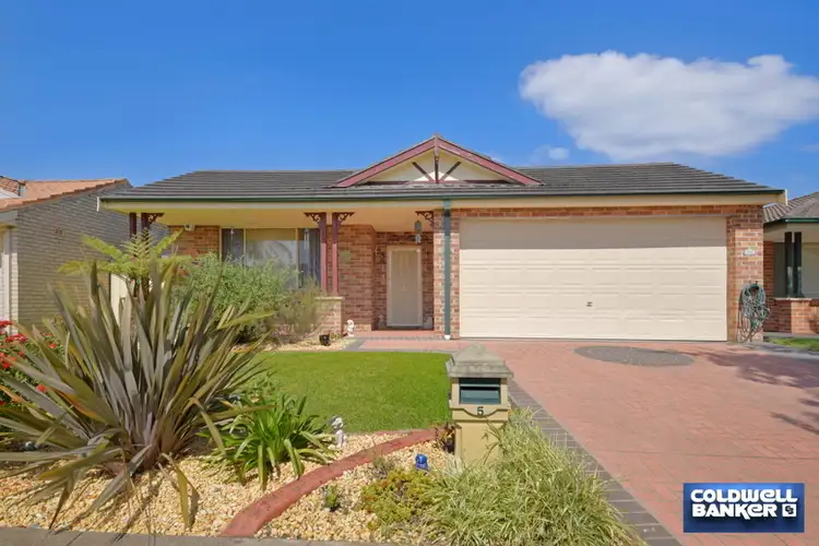 5 Bungonia Court, Wattle Grove NSW 2173