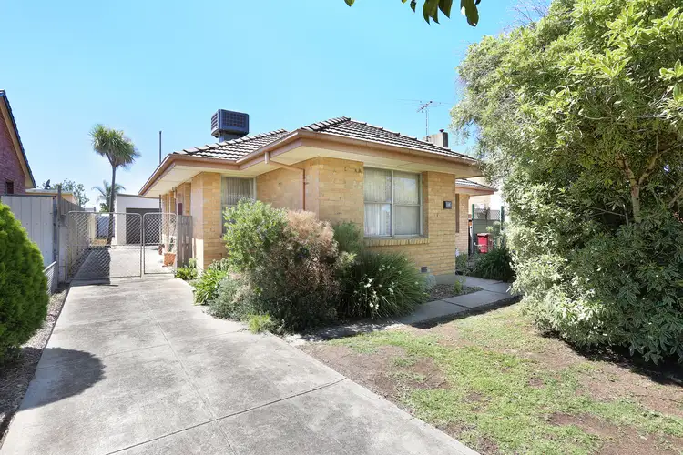16 Gavin Street, Jacana VIC 3047
