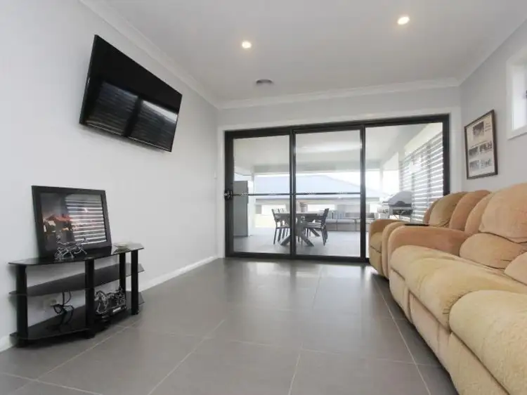 Fifth view of Homely house listing, 33 Kidd Circuit, Goulburn NSW 2580