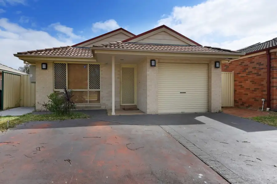 Main view of Homely house listing, 10 Mallee Court, Wattle Grove NSW 2173