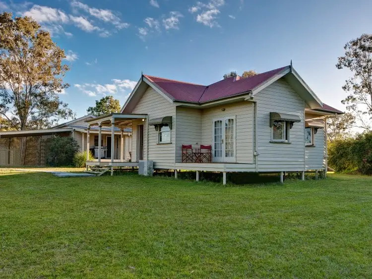 45 Petersen Road, Camp Mountain QLD 4520