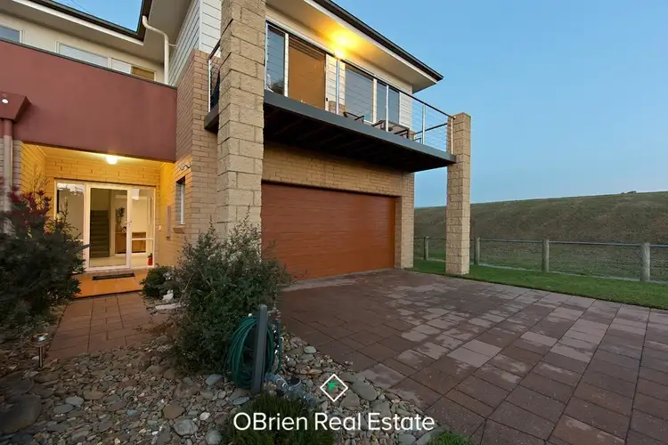 8 Wolstenholme Gardens, Bonbeach VIC 3196