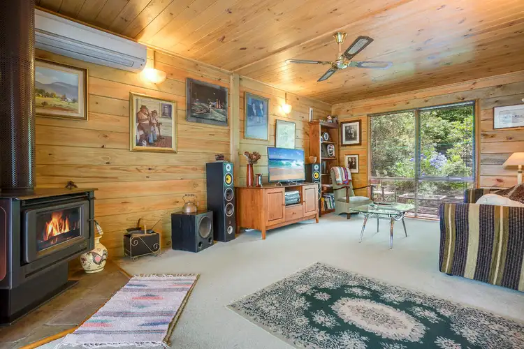 Fifth view of Homely house listing, 10 Rayner Court, Blackwood VIC 3458
