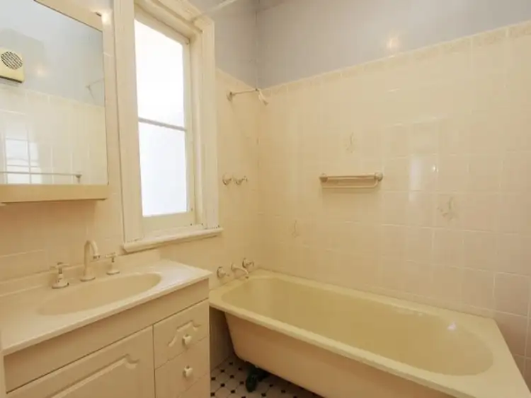Sixth view of Homely house listing, 21 Walker Street, Goulburn NSW 2580