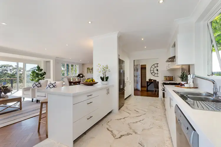 69 Wandeen Road, Avalon Beach NSW 2107