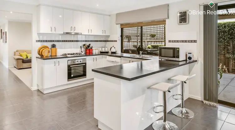 Second view of Homely house listing, 7 Paradise Way, Skye VIC 3977