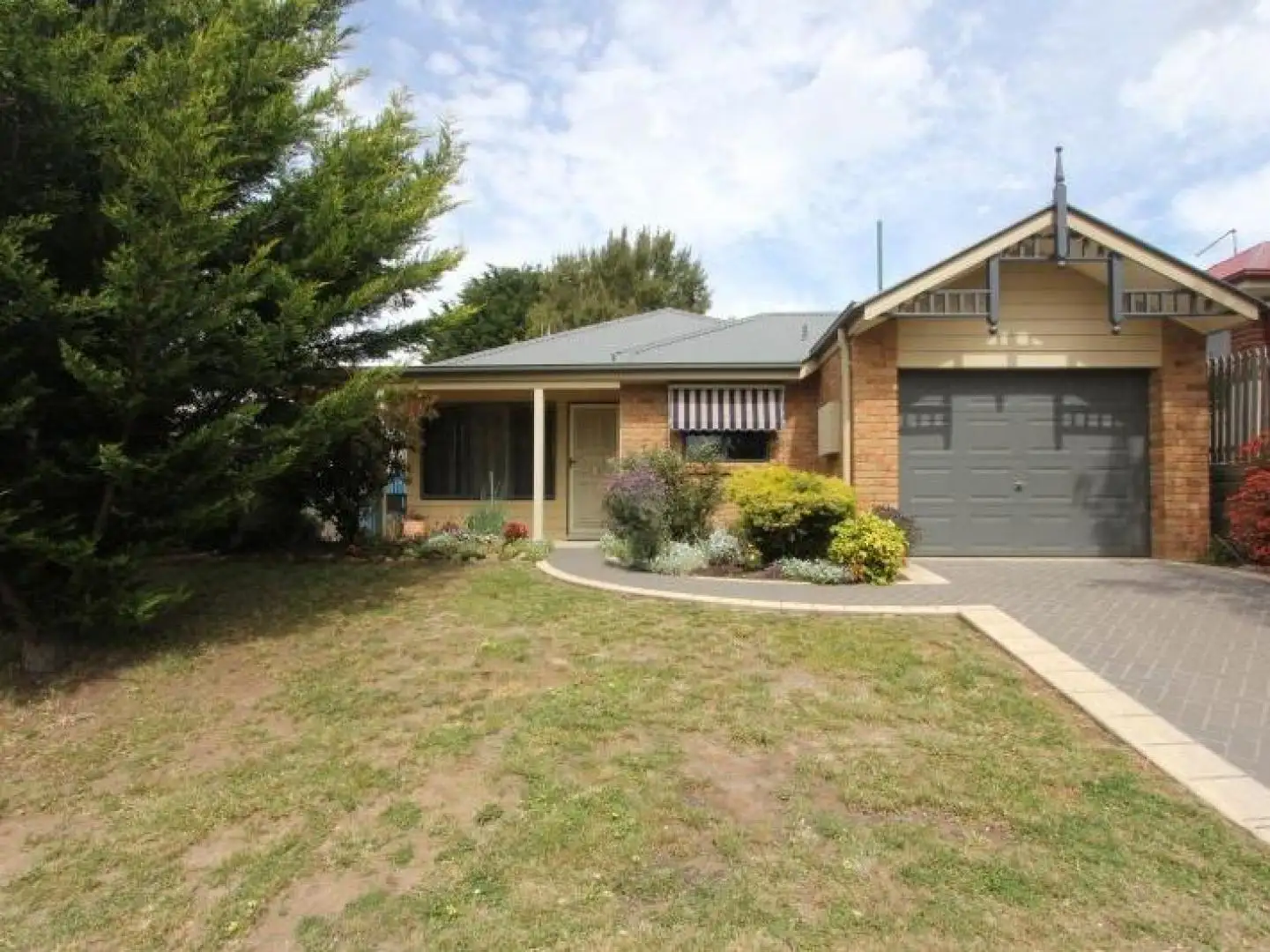Main view of Homely house listing, 10 Holland Street, Goulburn NSW 2580
