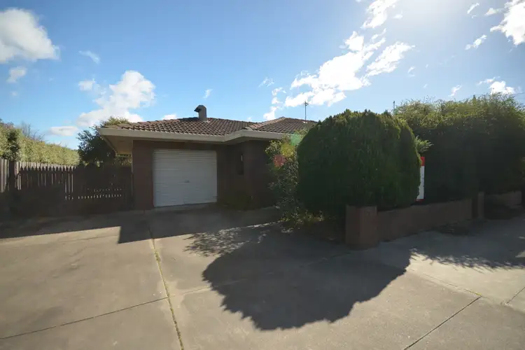 Main view of Homely unit listing, 40 Mceacharn Street, East Bairnsdale VIC 3875