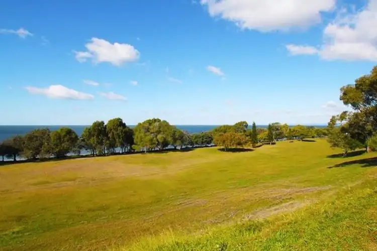 Second view of Homely unit listing, 2/5 Clark Terrace, Sandstone Point QLD 4511