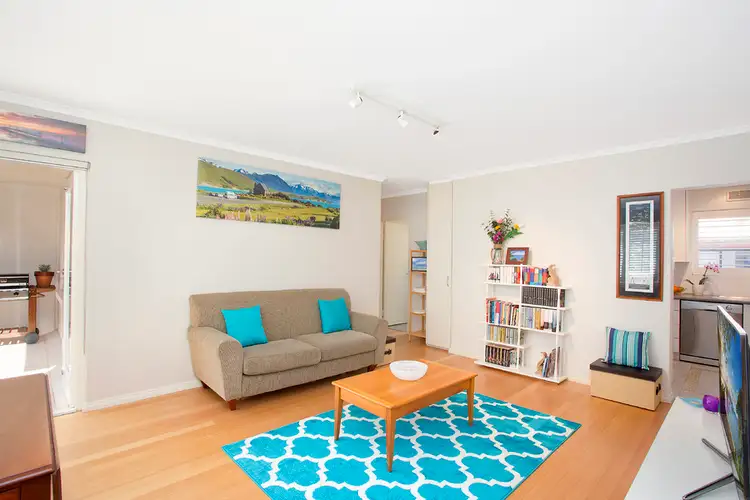 2/37 Seabeach Avenue, Mona Vale NSW 2103
