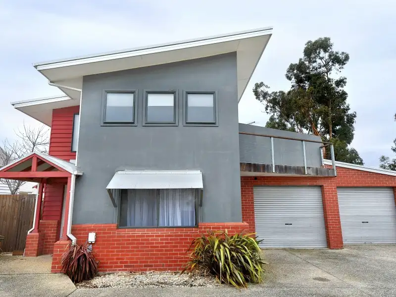 Main view of Homely townhouse listing, 2/216 Clayton Street, Canadian VIC 3350