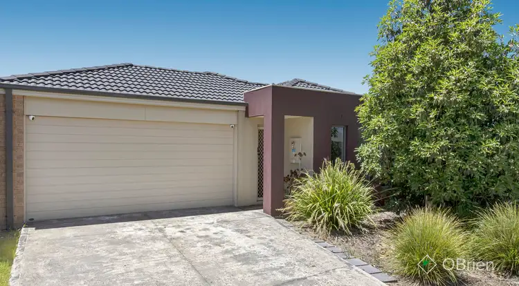 84 Henry Road, Pakenham VIC 3810