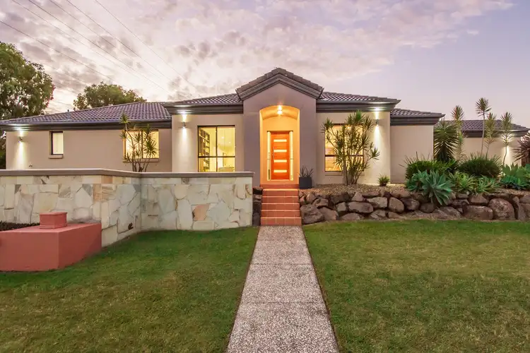 2 Elfin Street, Robina QLD 4226